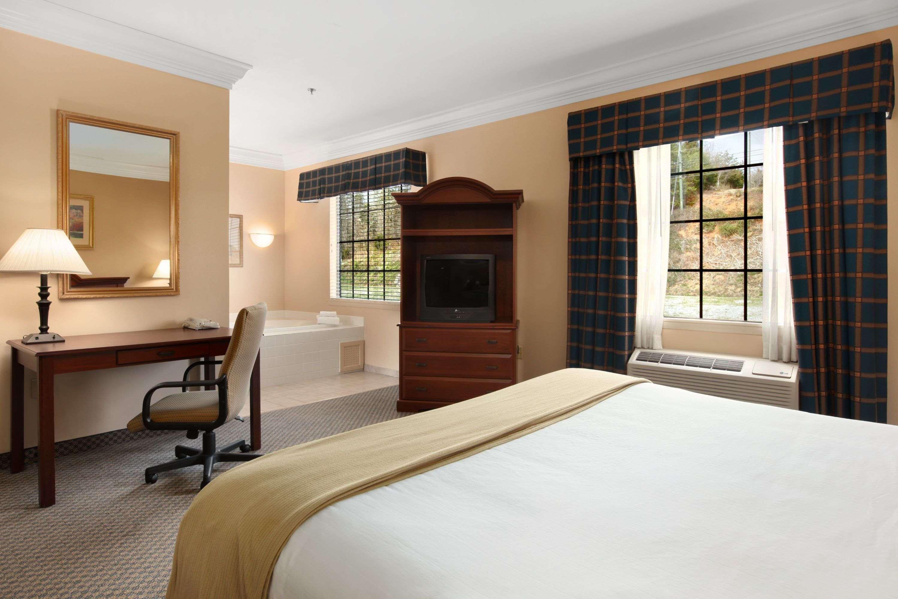 Days Inn By Wyndham Alta Vista Altavista Eksteriør bilde